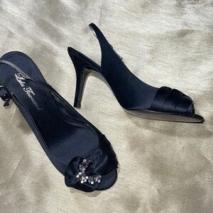 Lulu Townsend Open Toe Jeweled Evening Formal Heels Size 8.5